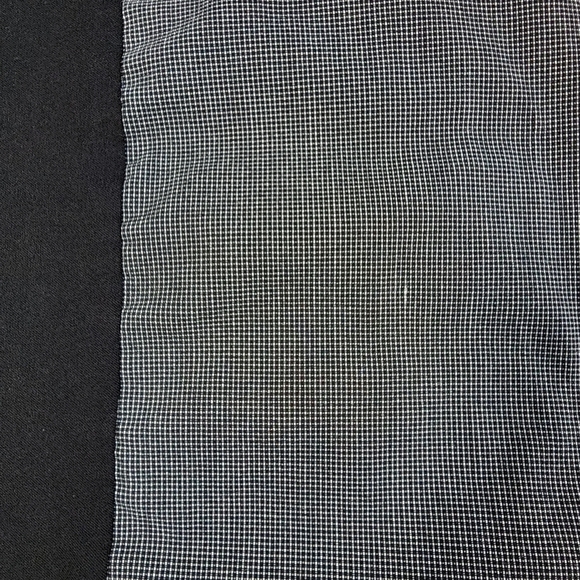 3/$15 Van Heusen Stretch Pencil Skirt - Size 2 - Picture 5 of 7